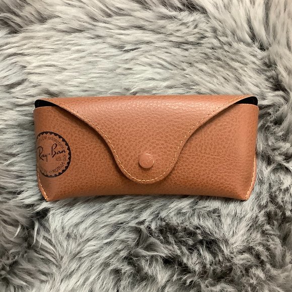 Ray-Ban | Erika Sunglasses | Black - Picture 4 of 5